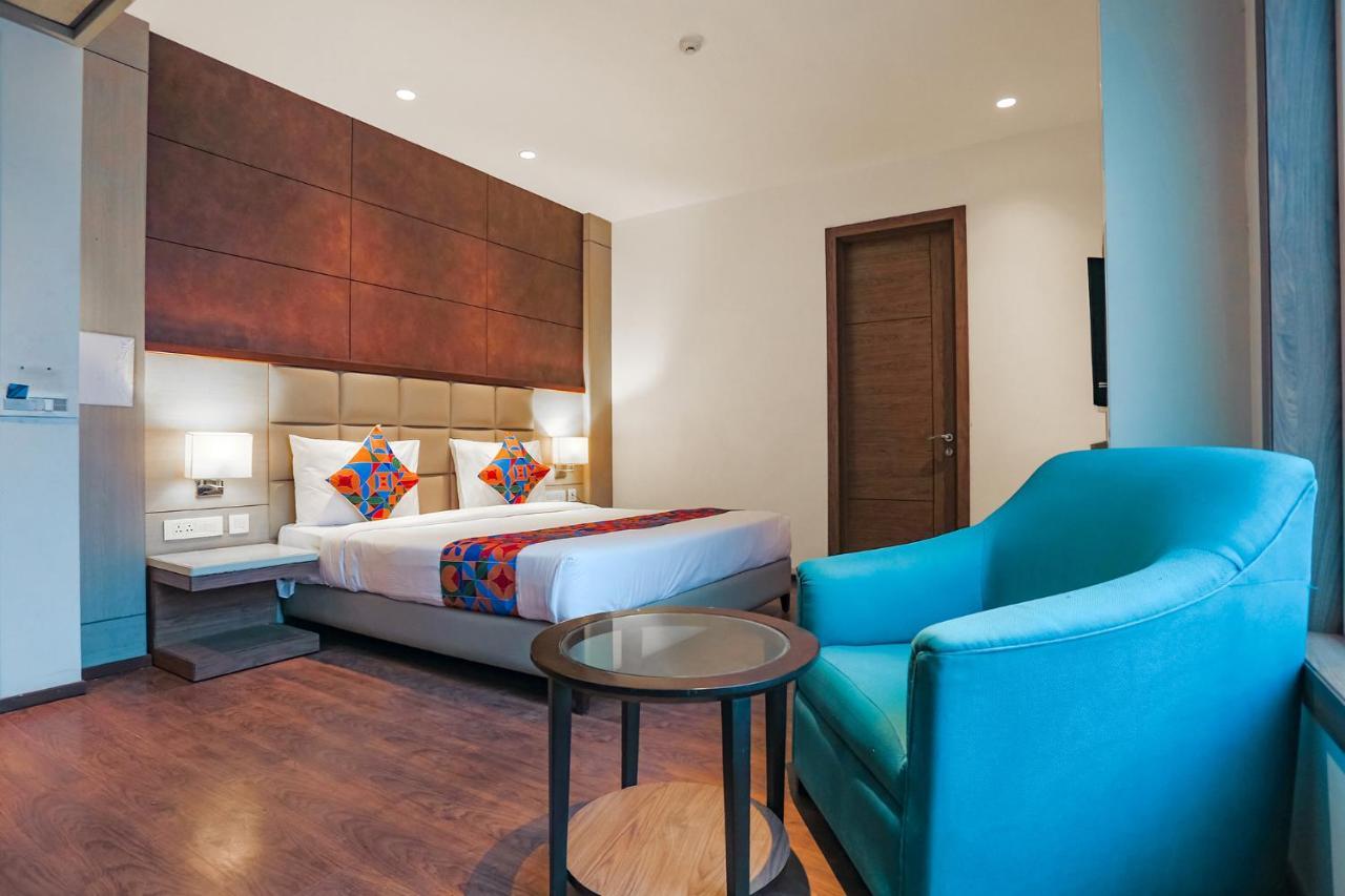 Fabhotel Hexa Chhatarpur Нью-Дели Экстерьер фото